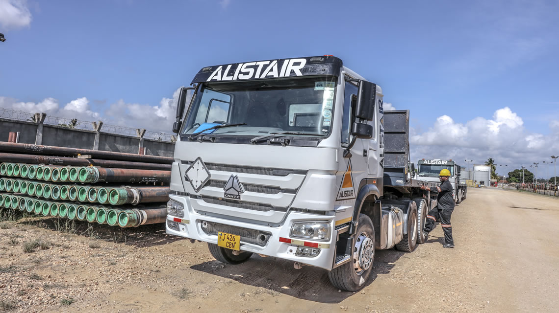 Specialty Cargo - Truck and Crane - Alistair Group